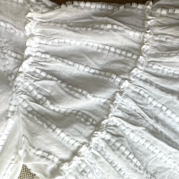 Massimo Dutti Flutter Sleeve Top (size US 4 or Eur 36) - Picture 13 of 13